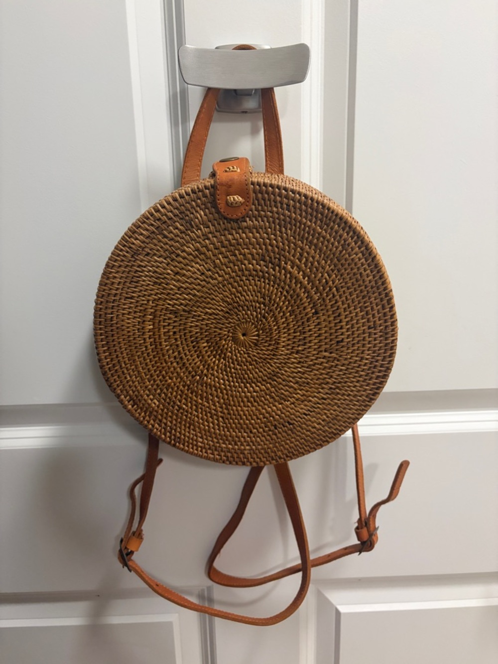 Round Rattan Bali Backpack - Picture 3 of 9